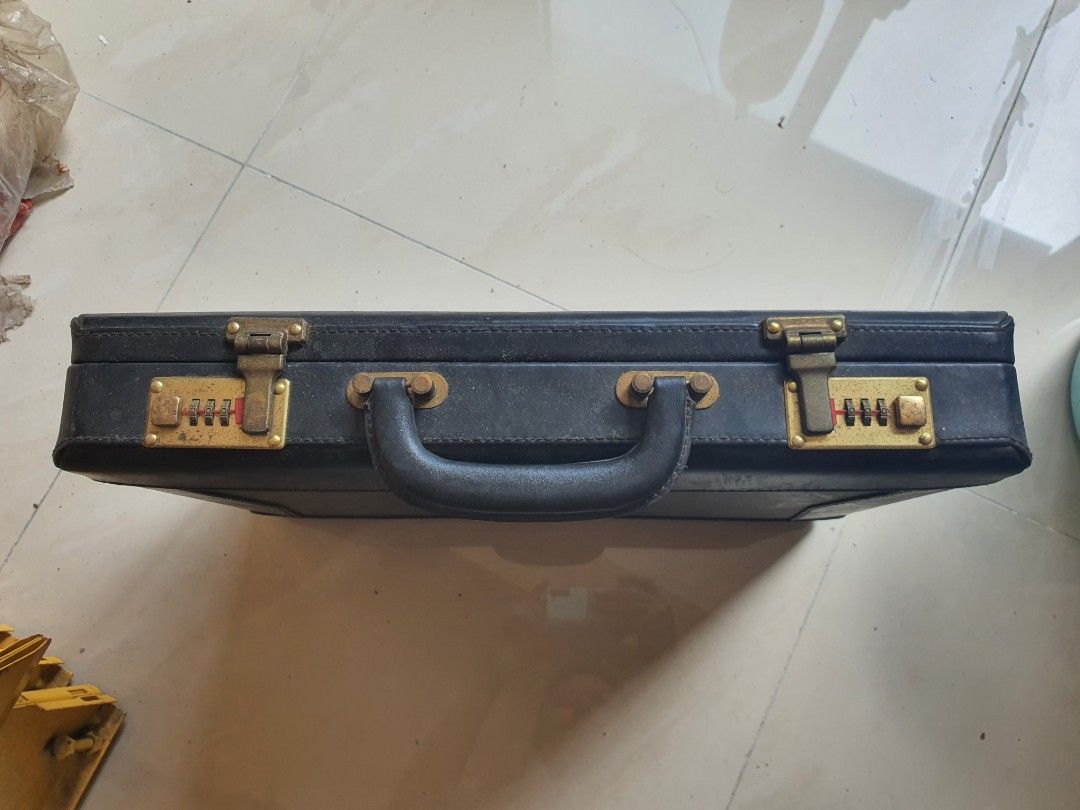 Vintage Briefcase Dual Locking 3 Digit Combo Locks, Men's Fashion, Bags