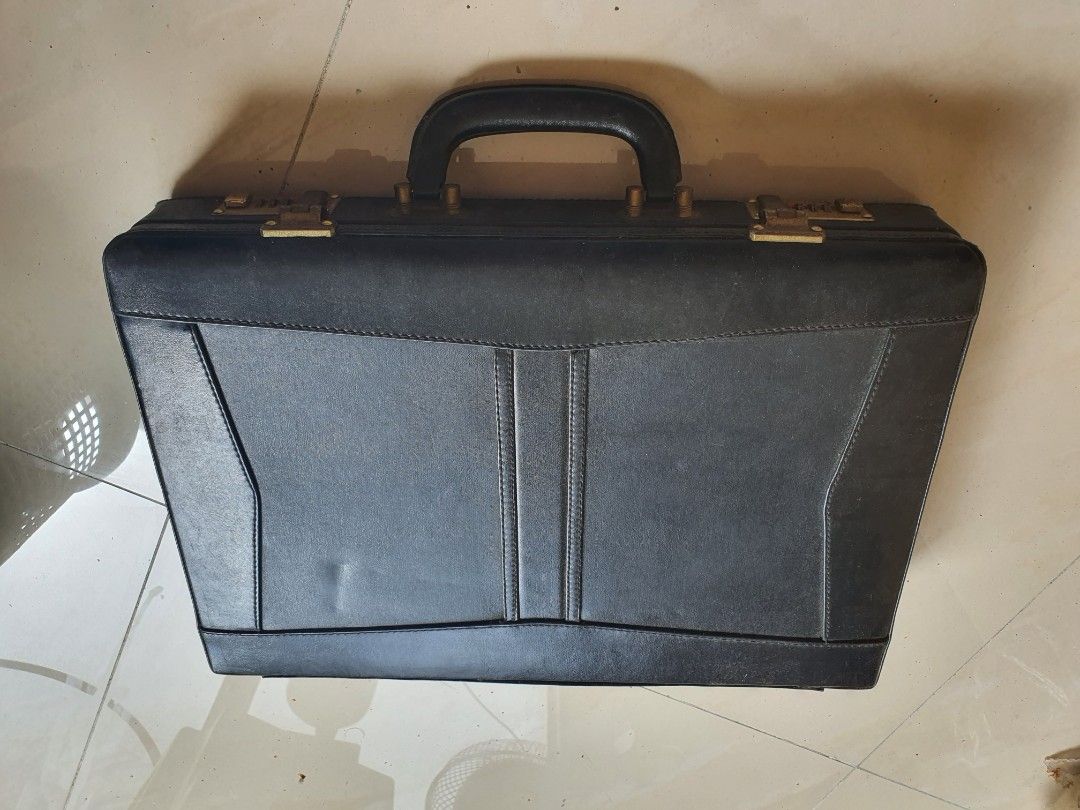 Vintage Briefcase Dual Locking 3 Digit Combo Locks, Men's Fashion, Bags