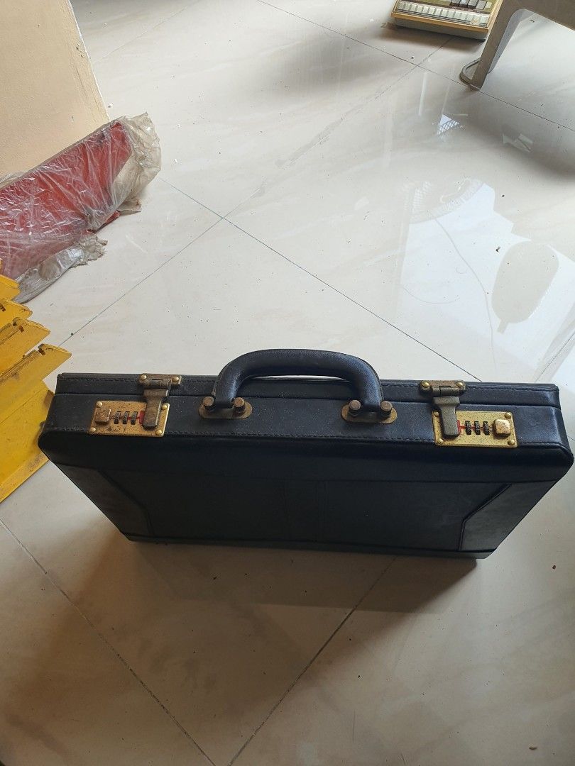 Vintage Briefcase Dual Locking 3 Digit Combo Locks, Men's Fashion, Bags