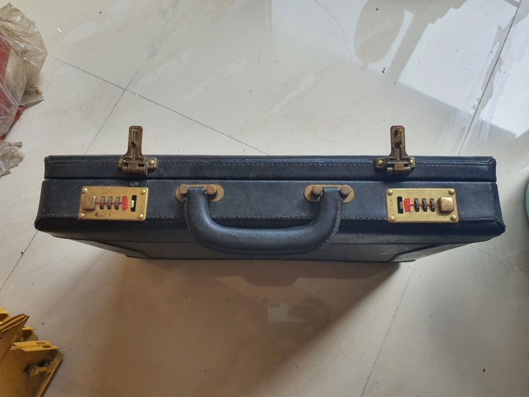 Vintage Briefcase Dual Locking 3 Digit Combo Locks, Men's Fashion, Bags