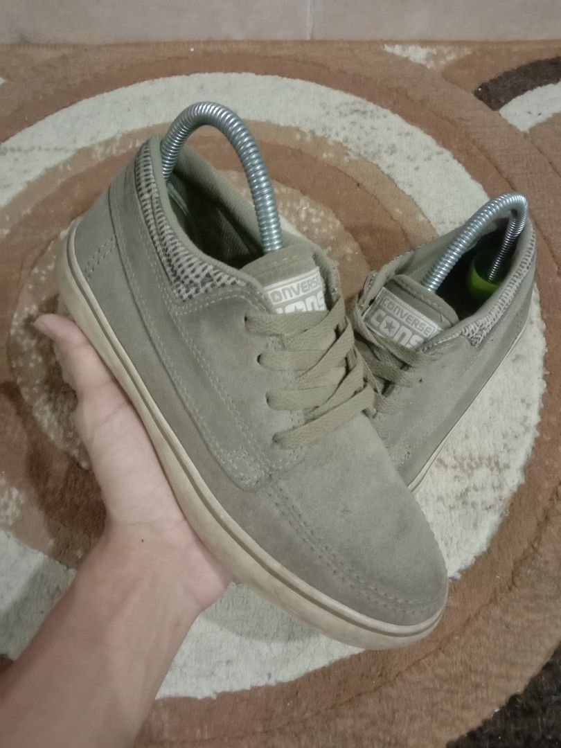 VINTAGE CONVERSE BOSTON MA EST 1908 5.5UK