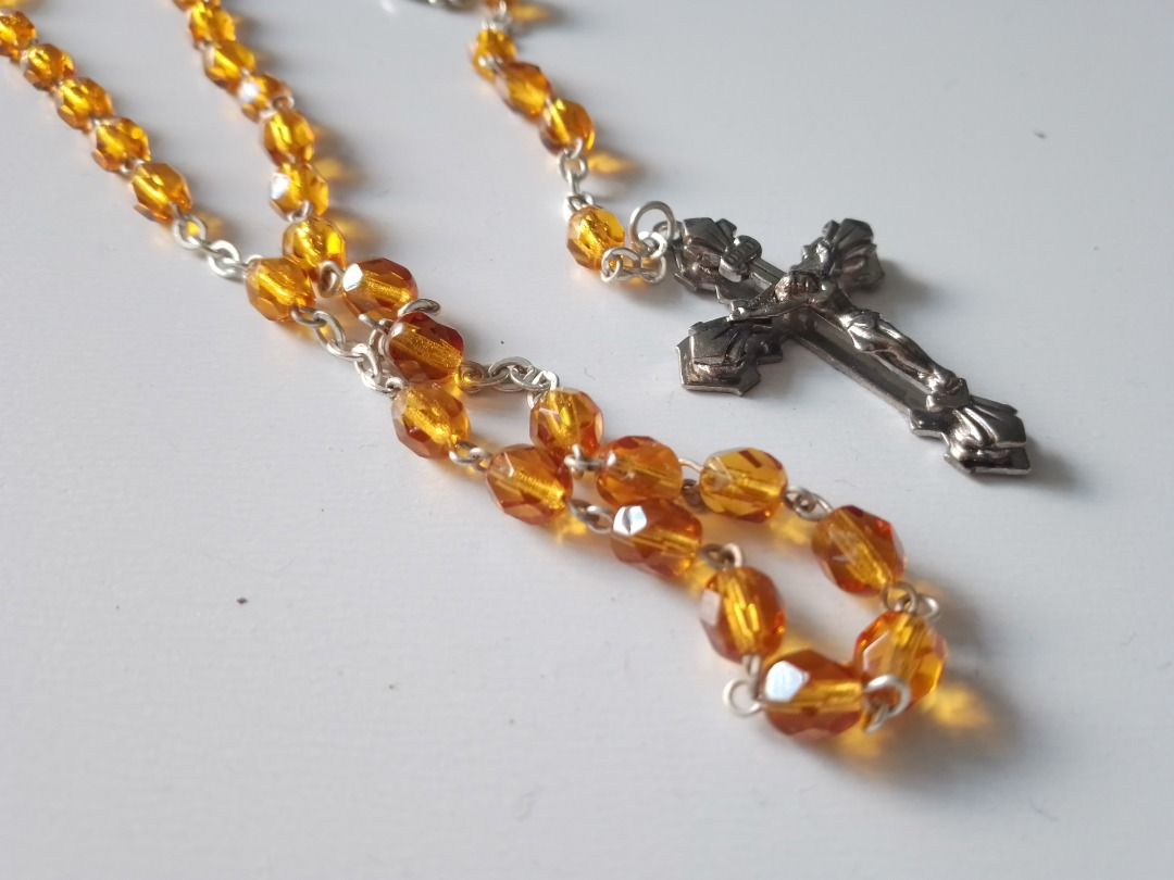 Vintage Glass Rosary (Category: Religious Items) located in Paranaque City. Submitted by donjuan_thegreat (Listing ID 1245887294, Image 3). Description: Item in very good vintage condition Purchased in Barcelona, Spain Dimensions: Cross: 4.3 x 2.8 cm Length: 48.5 cm Bead size: 0.6 cm For pick-up at UPS 5 Paranaque or can ship at buyers expense.