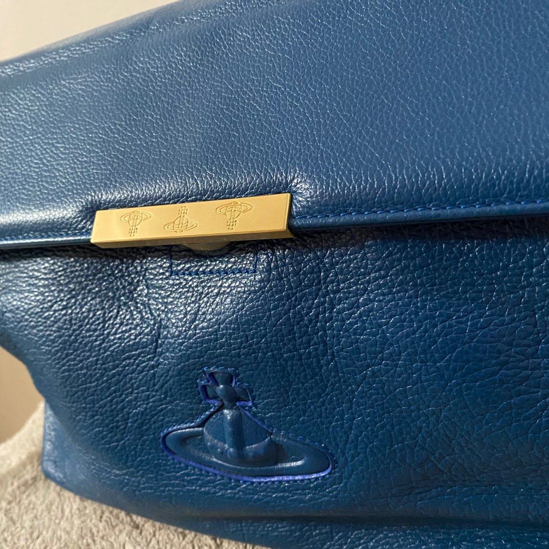 Vivienne Westwood Leather Bag (Category: Cross-body Bags) located in Taguig. Submitted by blackcaat (Listing ID 1245859553, Image 2). Description: Vivienne Westwood Leather Bag Php 4,500.