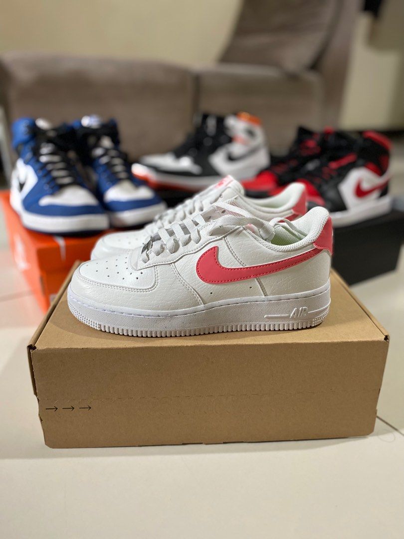 7.5 womens to mens nike top