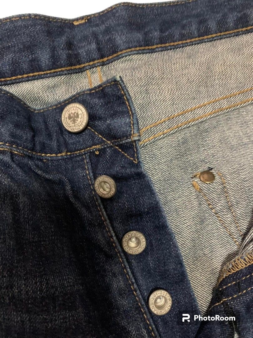 WTAPS Jeans (Category: Jeans) located in Consolacion. Submitted by thriftnitata (Listing ID 1245894133, Image 2). Description: Brand : WTAPS Jeans Model : Red Dawn (Selvedge) Color : Vintage Blue Materials : 100% cotton Description : - Medium on tag (32 actual waistline) - LEGIT Condition : - Overall 9/10 - No issue Selling Price : p2500 PLUS SF NO RESERVATION DISCLAIMER : No copyright infringement intended. We are not affiliated to any brands fe