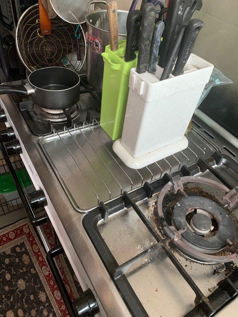 Zanussi stove with oven, TV & Home Appliances, Kitchen Appliances