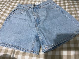 (Category: ) located in . Submitted by karsssss (Listing ID 1245878618, Image 1). Description: .