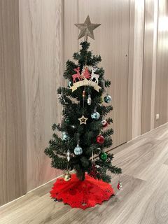 聖誕樹（含裝飾品）