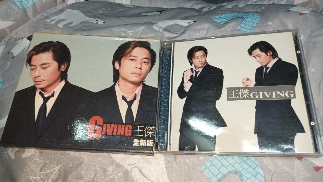 王傑 GIVING 舊版 2 CD +VCD, 興趣及遊戲, 音樂、樂器 & 配件, 音樂與媒體 - CD 及 DVD - Carousell