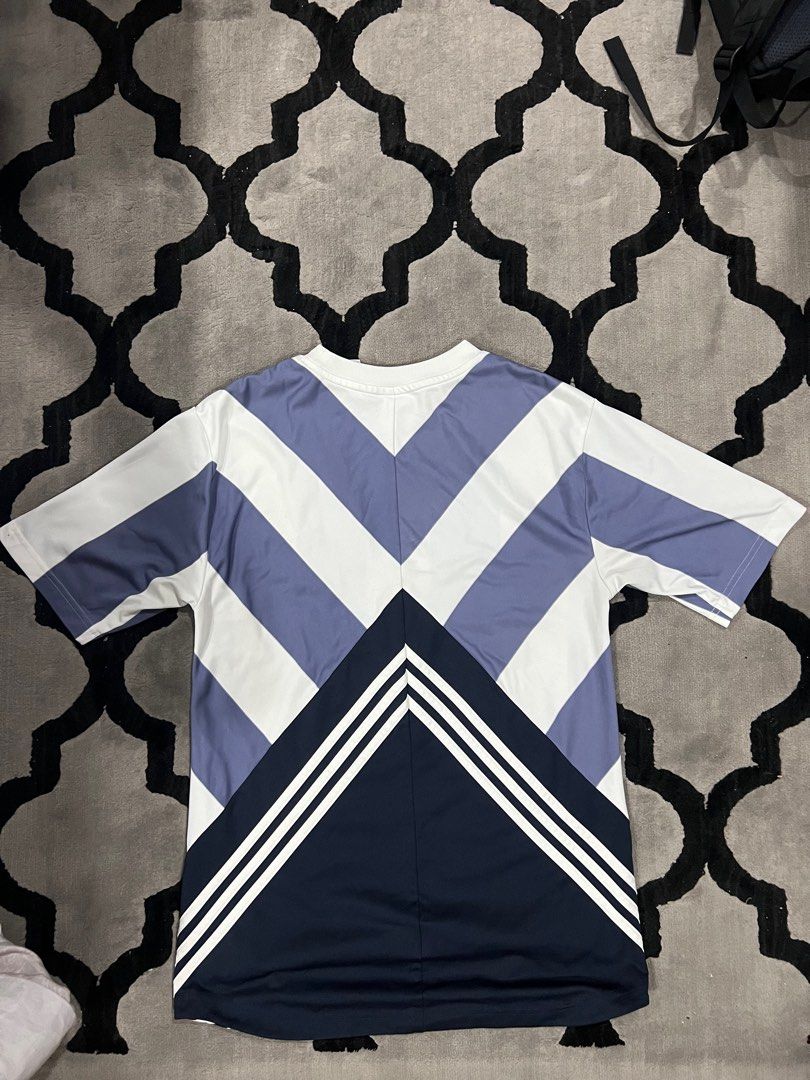 Adidas originals nova retro oversized t-shirt in best sale grey