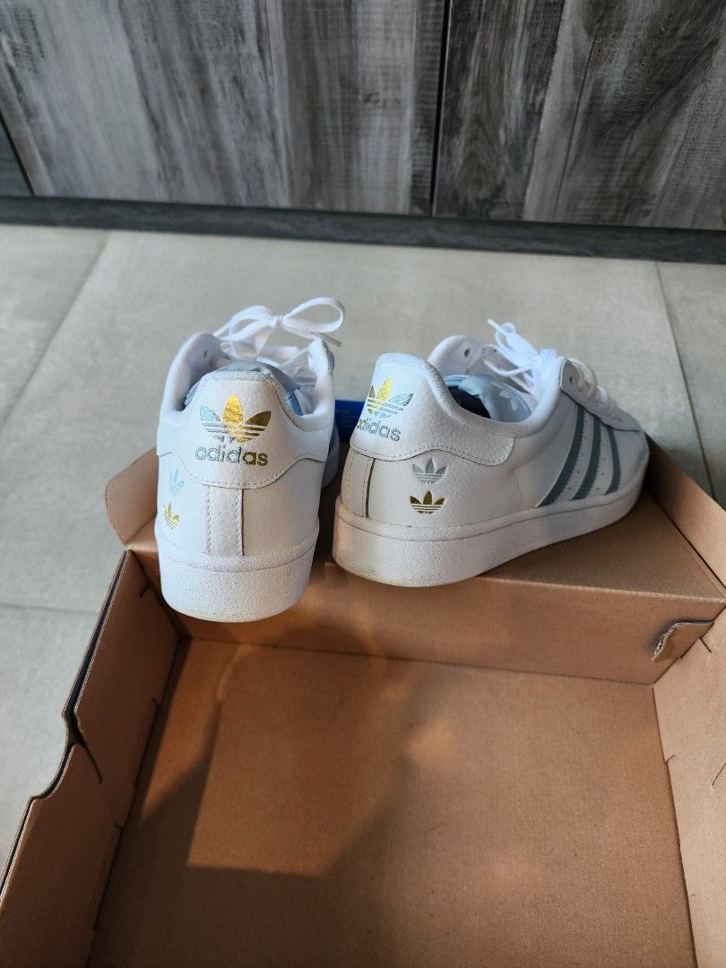Adidas originals clearance white trainers mens
