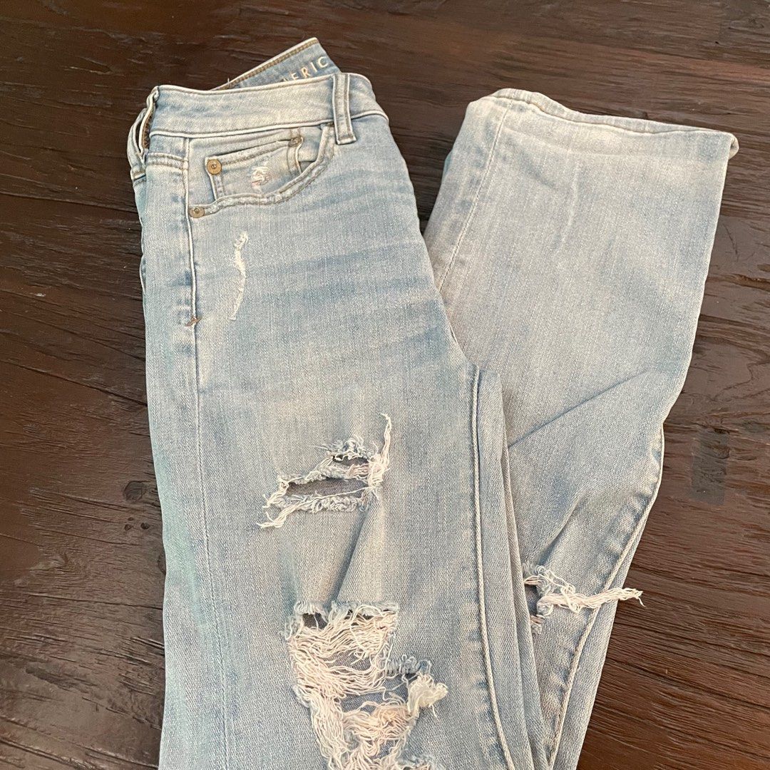 American Eagle Super Stretch Ripped Jeans, Women's Fashion, Bottoms, Jeans  & Leggings on Carousell