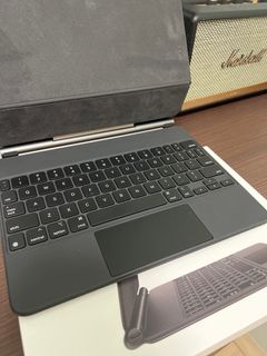 （分類：）位於 。 由 alienuil 提交（商品編號 1240931893，圖片 1）。簡介： 。