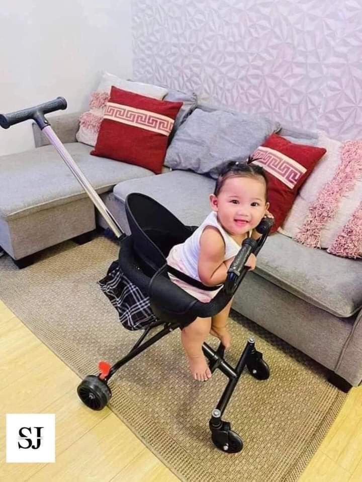 baby stroller (Category: Strollers) located in Manila. Submitted by espinosakimrhian (Listing ID 1240992073, Image 1). Description: 1500 php :4 WHEELS PORTABLE STROLLER/TROLLY FOR KIDS ✔️MODEL-DD05 ✔️WITH BASKET ✔️Stroller Color:Black ✔️Cushion Colour: Random,Random ✔️Weight Capacity: 25kls -NO Spring -2Side belt 100% Real product & high quality • The joystick steering makes it easy to ride and get around bends without any accidents! • It is ligh