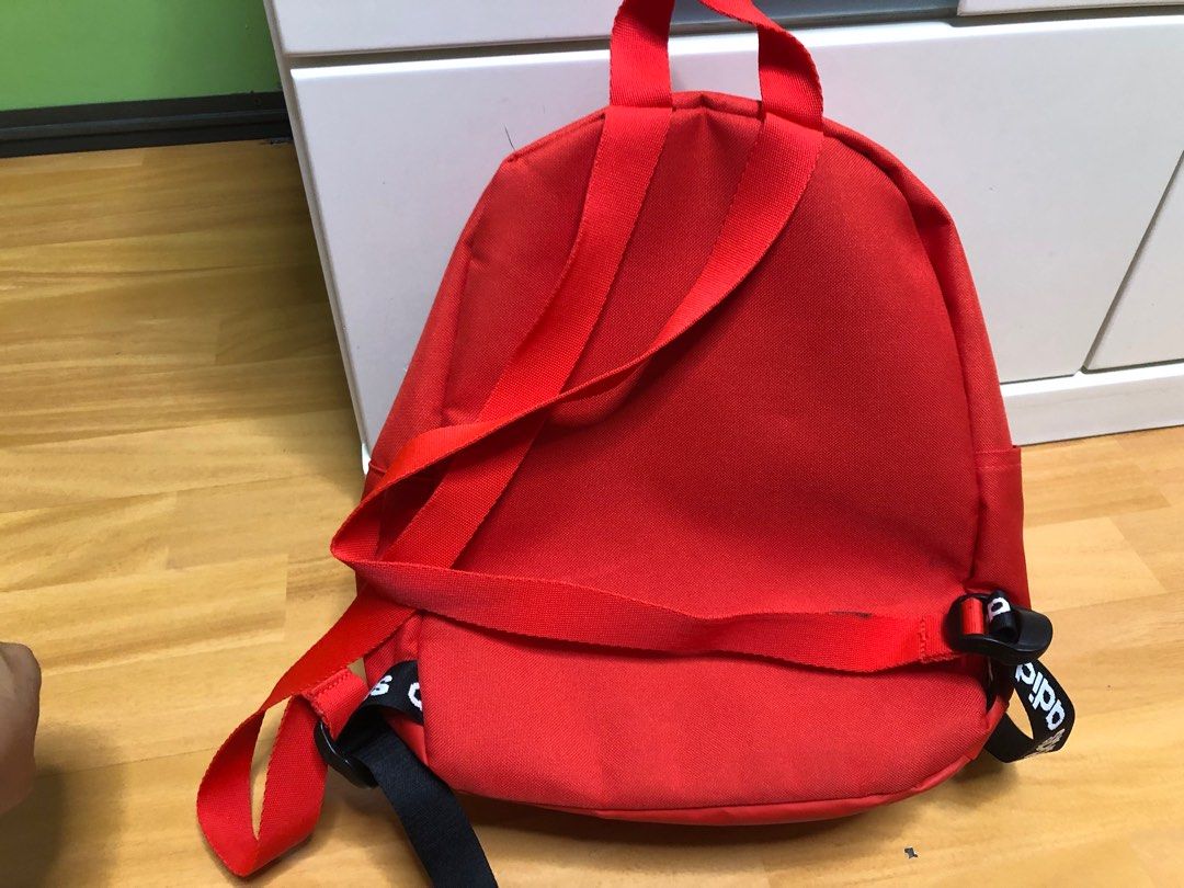 Backpack （分類：背囊）位於 Hong Kong。 由 ginger0125 提交（商品編號 1240808285，圖片 4）。簡介： 。