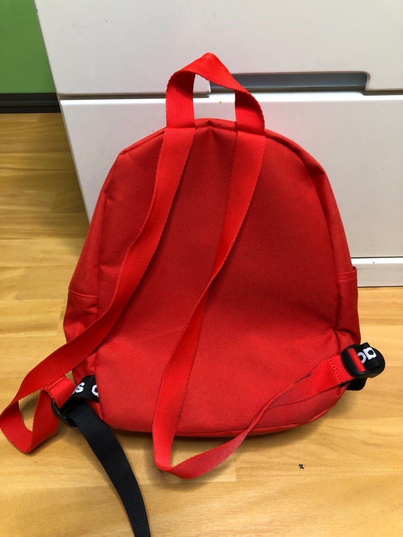 Backpack （分類：背囊）位於 Hong Kong。 由 ginger0125 提交（商品編號 1240808285，圖片 3）。簡介： 。
