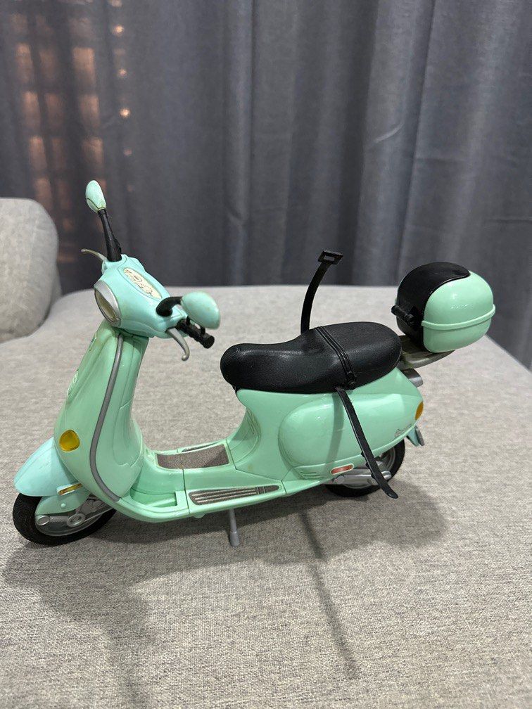 Barbie Vespa Motor Scooter 2002 Mattel Hobbies Toys Toys