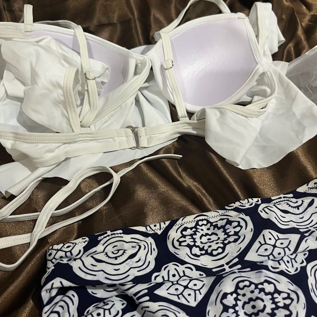 BEA Two Piece Bikini (Category: Bikinis & Swimsuits) located in San Pedro. Submitted by hygo.mnl (Listing ID 1240944697, Image 2). Description: Underwired Medium on tag brandnew, with tag & hygienic liner *not my style w minimal stain lang due to color transfer from bottom 🚚 Shopee co for sf only 📍 San Pedro, Laguna/BFRV, Las Piñas (by sched).