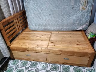 Bed frame double size (open for trade)