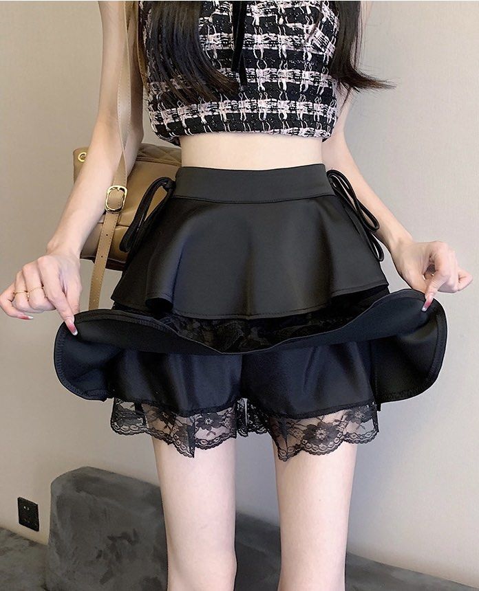 Black lace short skirt Women s Fashion Bottoms Skirts on Carousell
