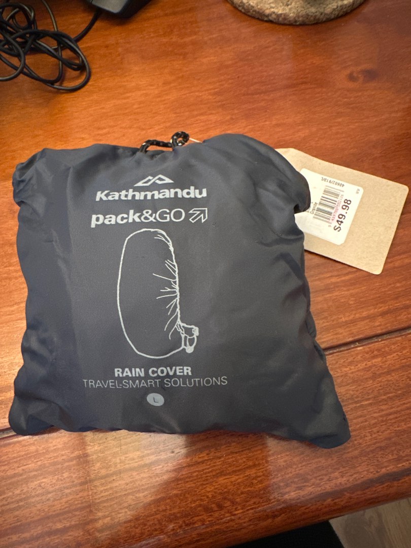 Kathmandu pack and top go rain cover
