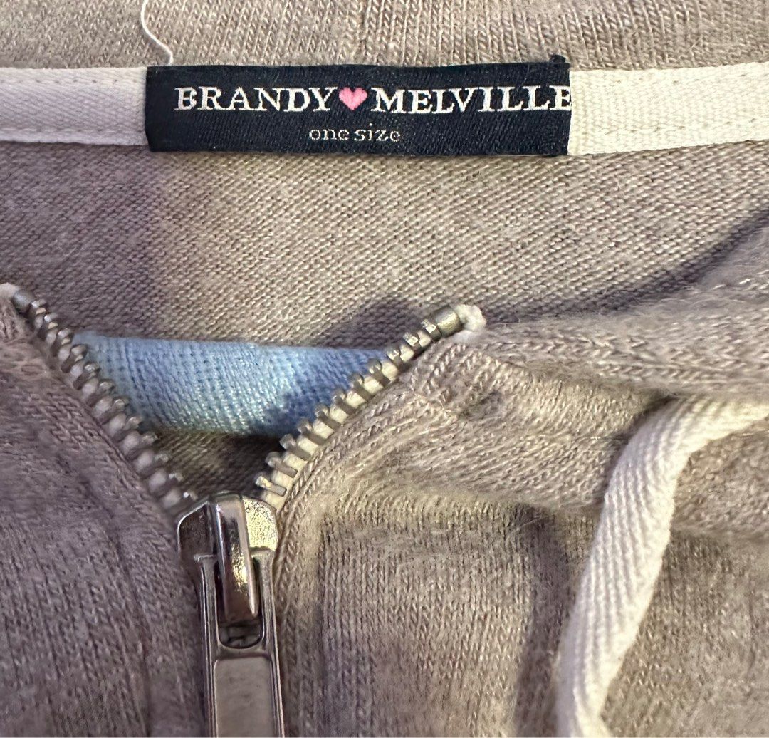 Brandy Melville Zip Up Hoodie, Women's Fashion, Coats, Jackets and  Outerwear on Carousell