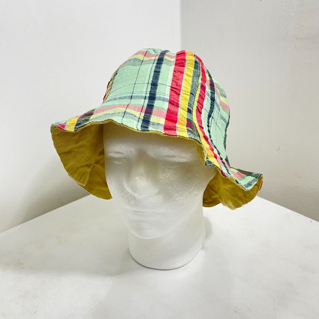 BUCKET HAT REVERSIBLE 2 WAY COLOR SIZE 56 - 58 CM GREEN YELLOW COLOR JAPAN  FASHION OUTDOOR STYLE BEACH SUMMER CASUAL USA AMERICA, Men's Fashion,  Watches u0026 Accessories, Cap u0026 Hats on Carousell