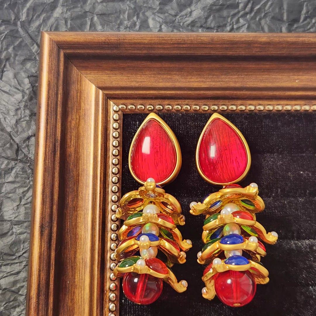 Gold tone coral earrings dj-38505 – dreamjwell