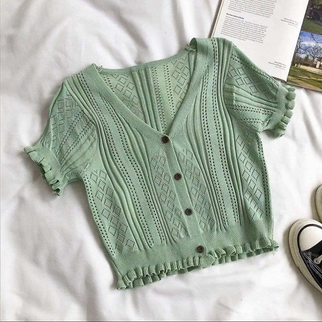 Cardigan Rajut / Blouse wanita Korea, Fesyen Wanita, Pakaian Wanita, Atasan di Carousell