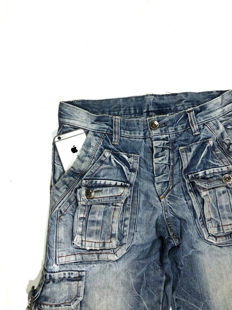 Celana pendek jeans cargo jorts on Carousell