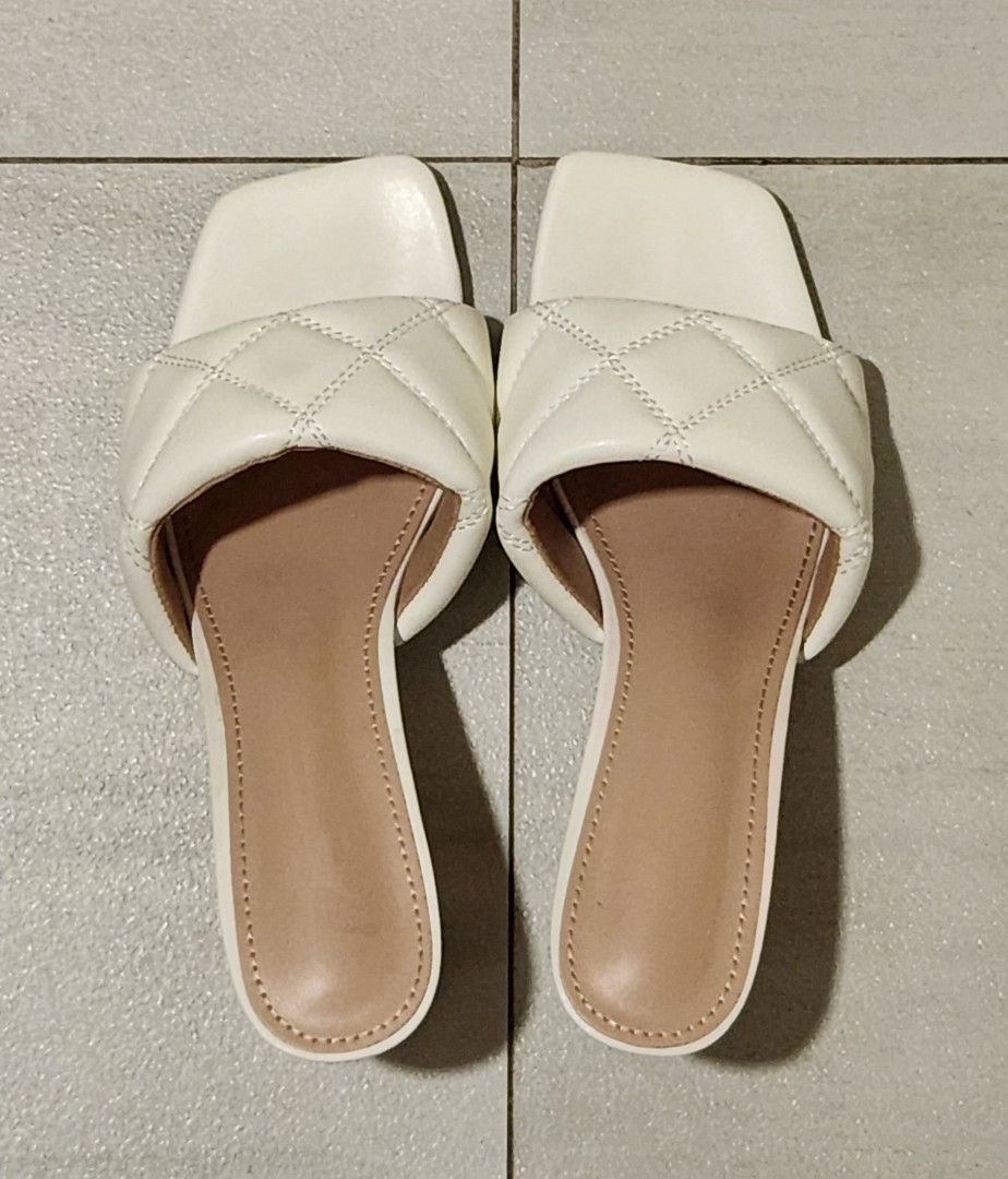 Chunky top mule sandals