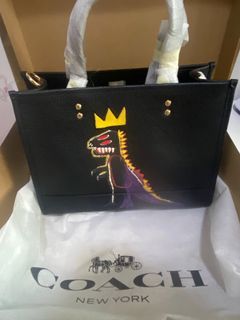 COACH x BASQUIAT BUMBAG vs LOUIS VUITTON BUMBAG / PLUS SIZE MOD