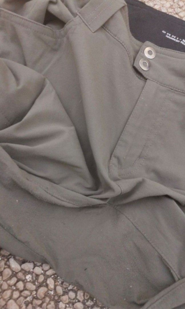 Columbia Hiking Convertible pants (Category: Activewear) located in Pateros City. Submitted by ginrielle47 (Listing ID 1240992112, Image 3). Description: Columbia Hiking Convertible pants unisex fits 31-33" waist These are all preloved. Pls manage expectation..