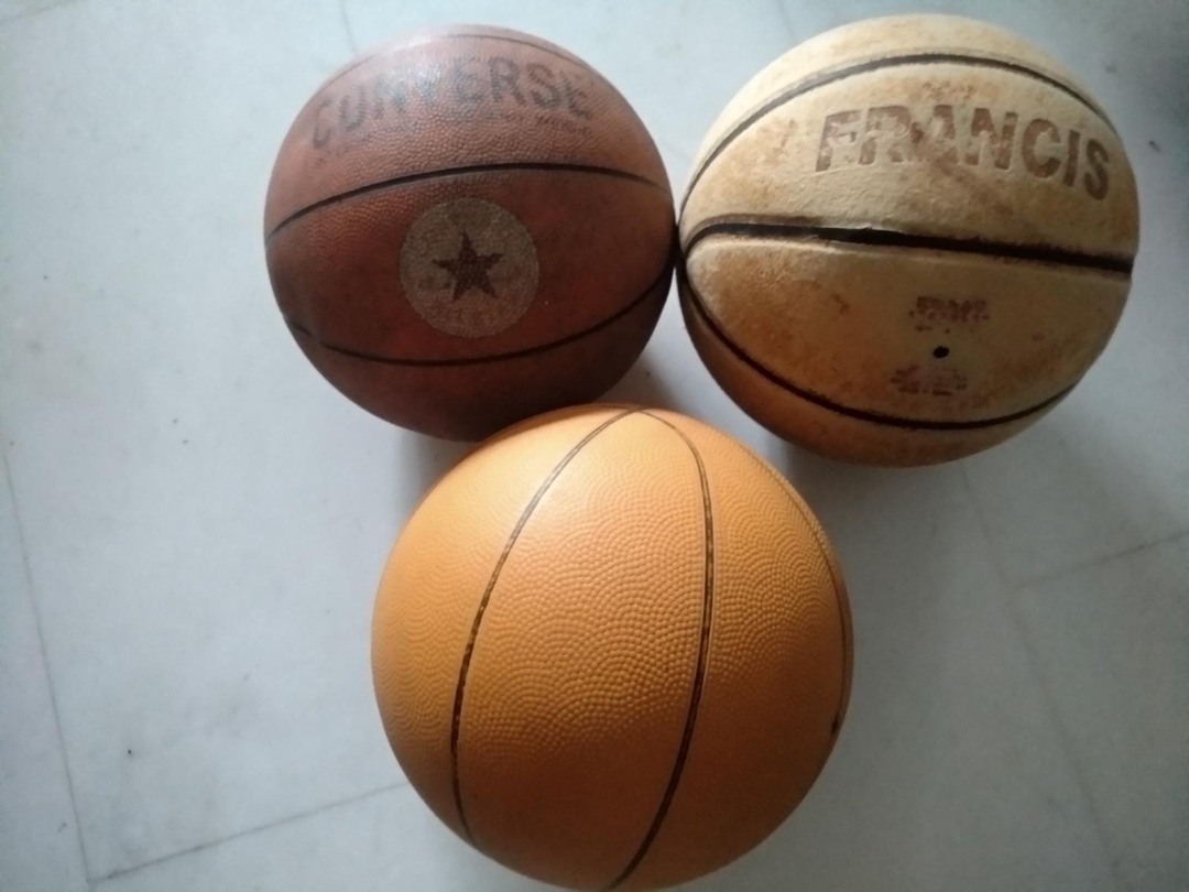 Converse basketball deals ball
