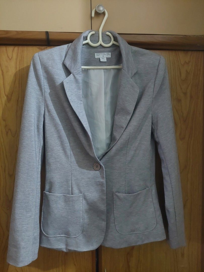 Cotton on blazer (Category: Coats, Jackets and Outerwear) located in Manila. Submitted by jamyla (Listing ID 1240845658, Image 1). Description: .