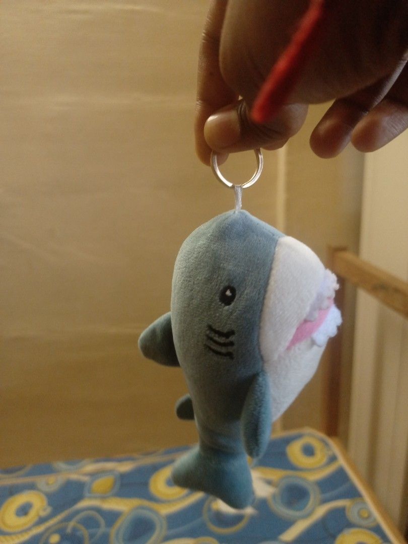 Cute online shark keychain