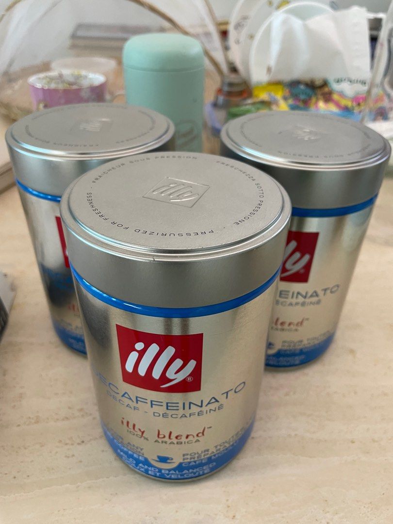 DELONGHI DEDICA PUMP ESPRESSO COFFEE MACHINE + 3 illy decaf coffee