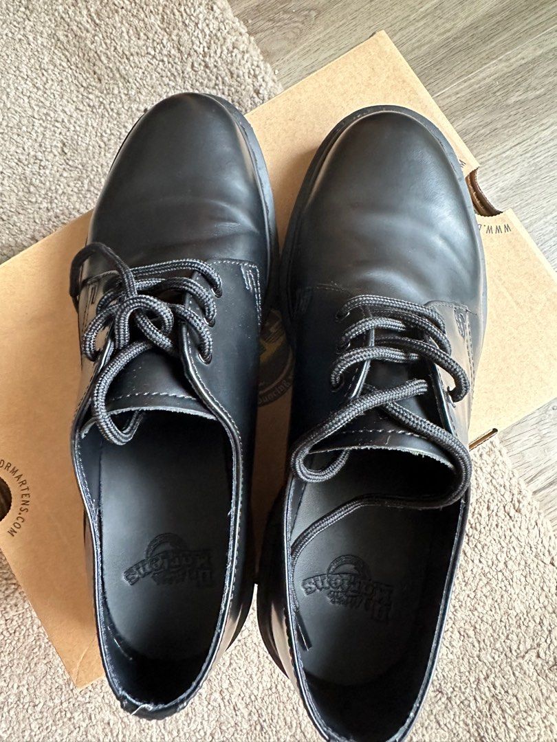 Mens dr hotsell martens shoes