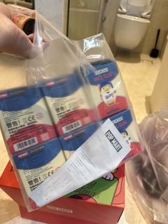 (Category: ) located in . Submitted by th.closet (Listing ID 1240901828, Image 1). Description: .