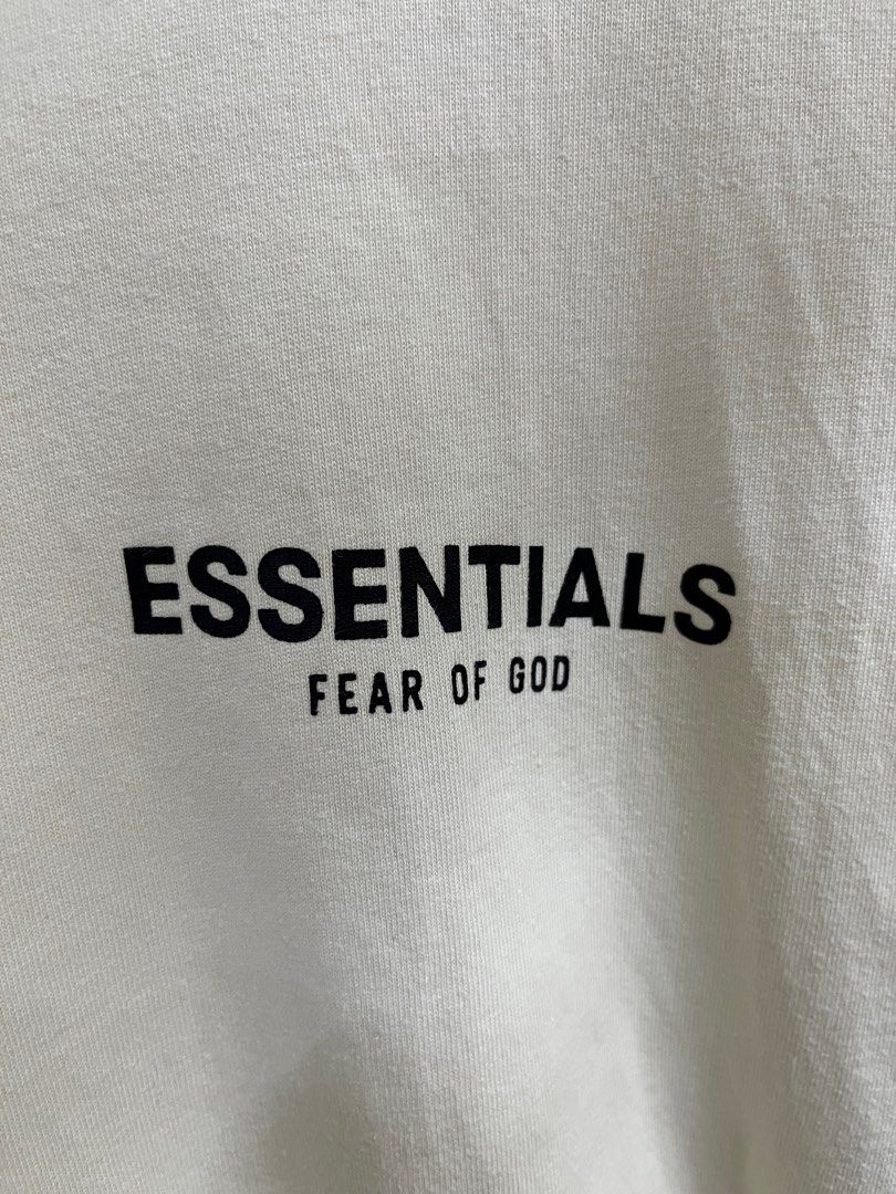 Essentials L (Category: Tshirts & Polo Shirts) located in Kuala Lumpur. Submitted by wanchansen41246 (Listing ID 1240952696, Image 2). Description: Cream color Size L Pit 25 long 29 100 % legit .