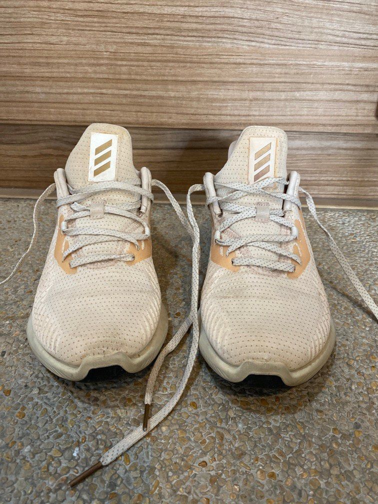 Adidas alphabounce deals female