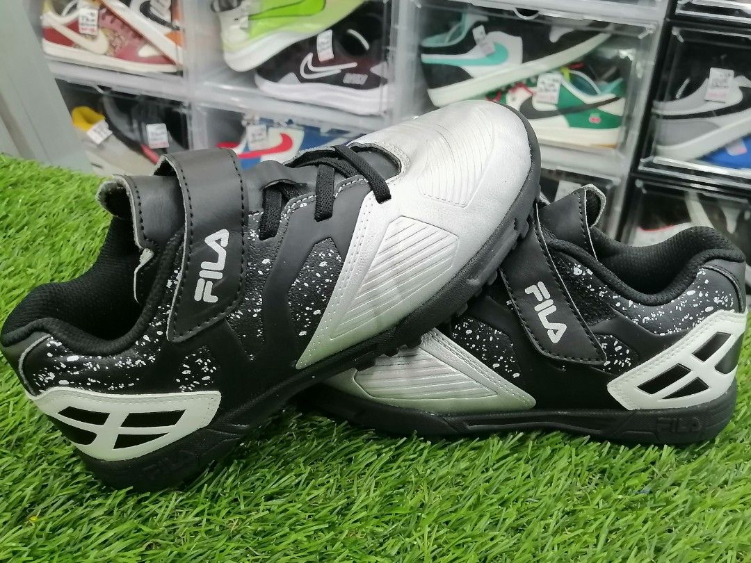 Fila futsal shoes cheap