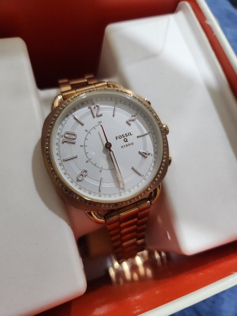 Fossil hybrid smartwatch hotsell ladies