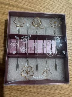 （分類：）位於 。 由 katielephant 提交（商品編號 1240904826，圖片 1）。簡介： 。