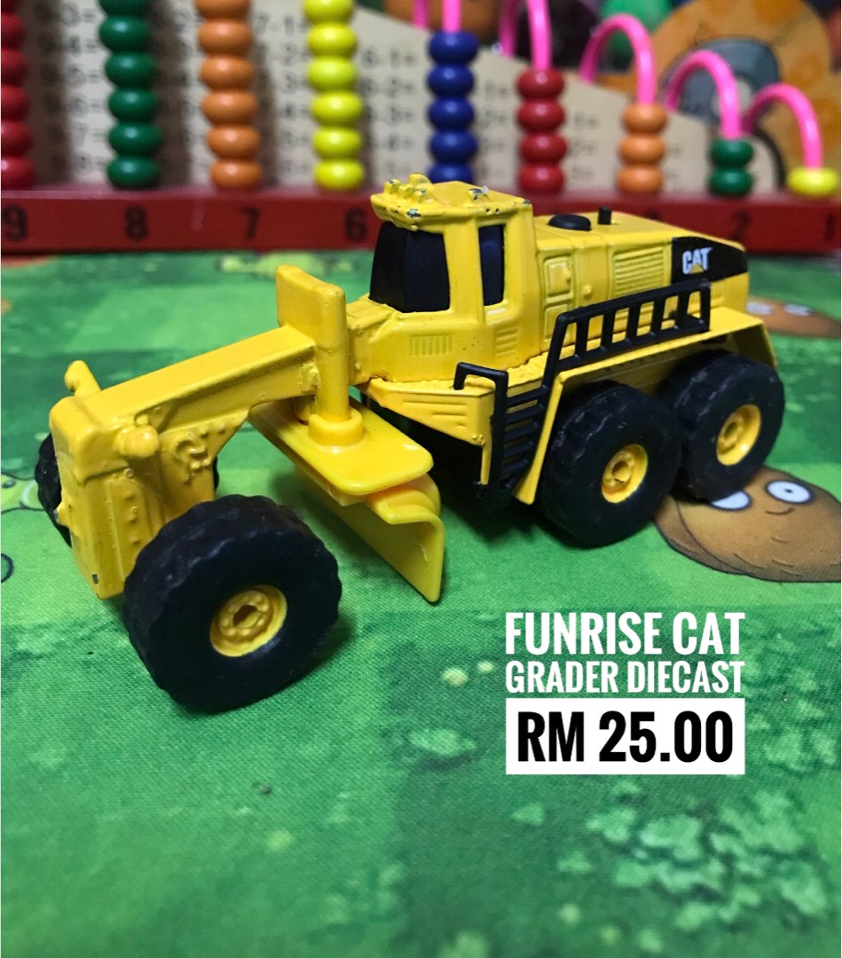 FUNRISE CAT GRADER DIECAST, Hobbies & Toys, Toys & Games on Carousell