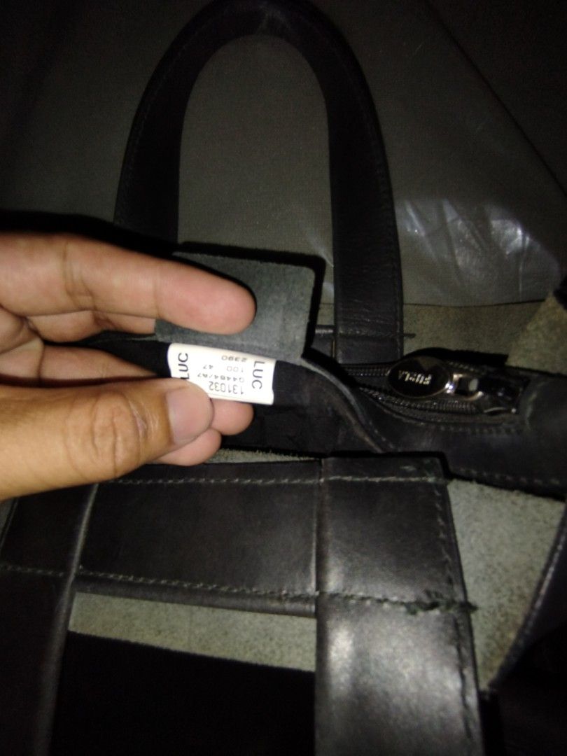Furla handbag (Category: Luxury Bags & Wallets) located in Caloocan City. Submitted by track1994 (Listing ID 1240886872, Image 3). Description: used.