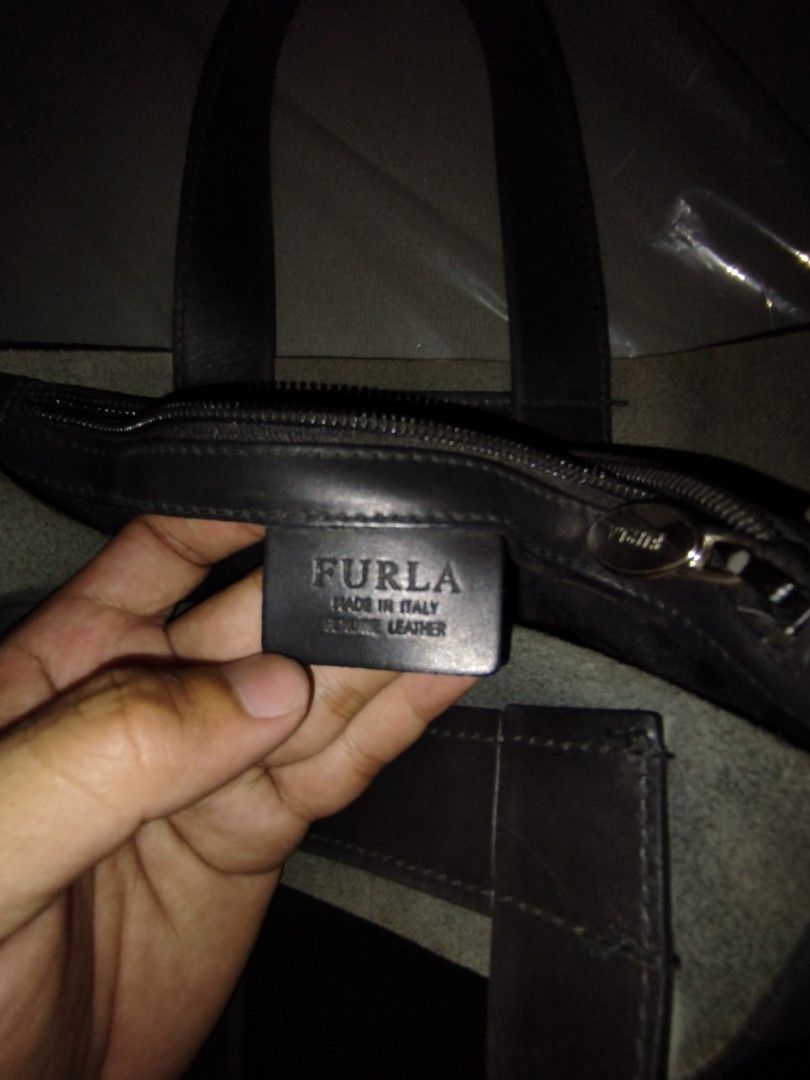 Furla handbag (Category: Luxury Bags & Wallets) located in Caloocan City. Submitted by track1994 (Listing ID 1240886872, Image 2). Description: used.