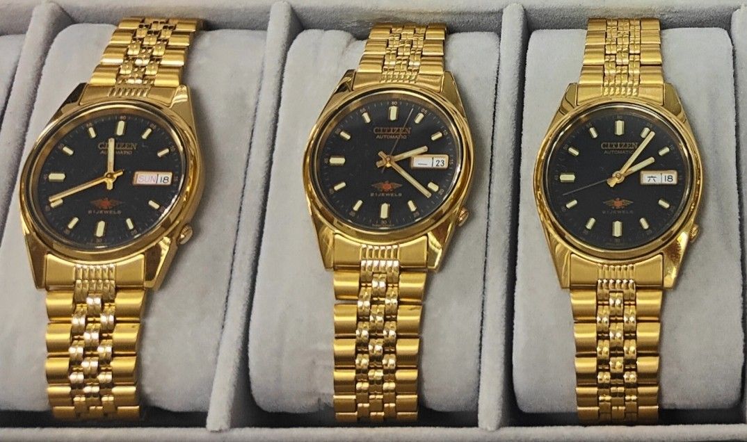 Old gold citizen watch top