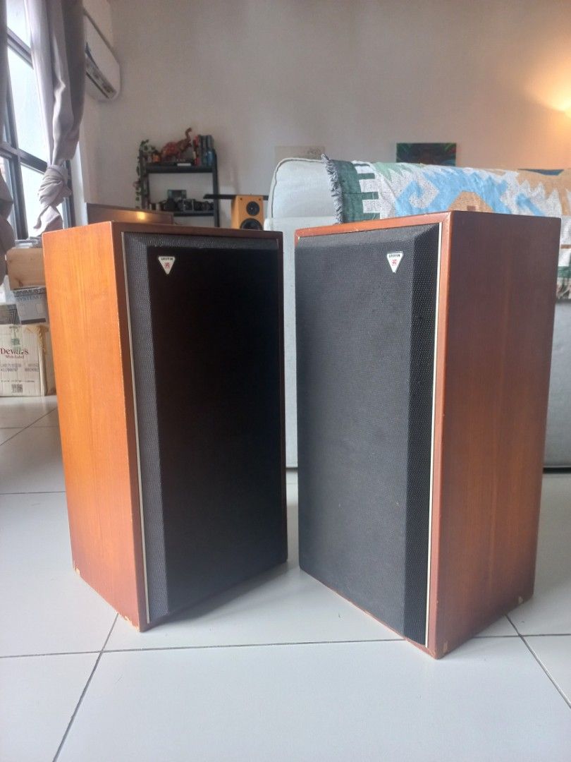 Griffin shop speakers vintage