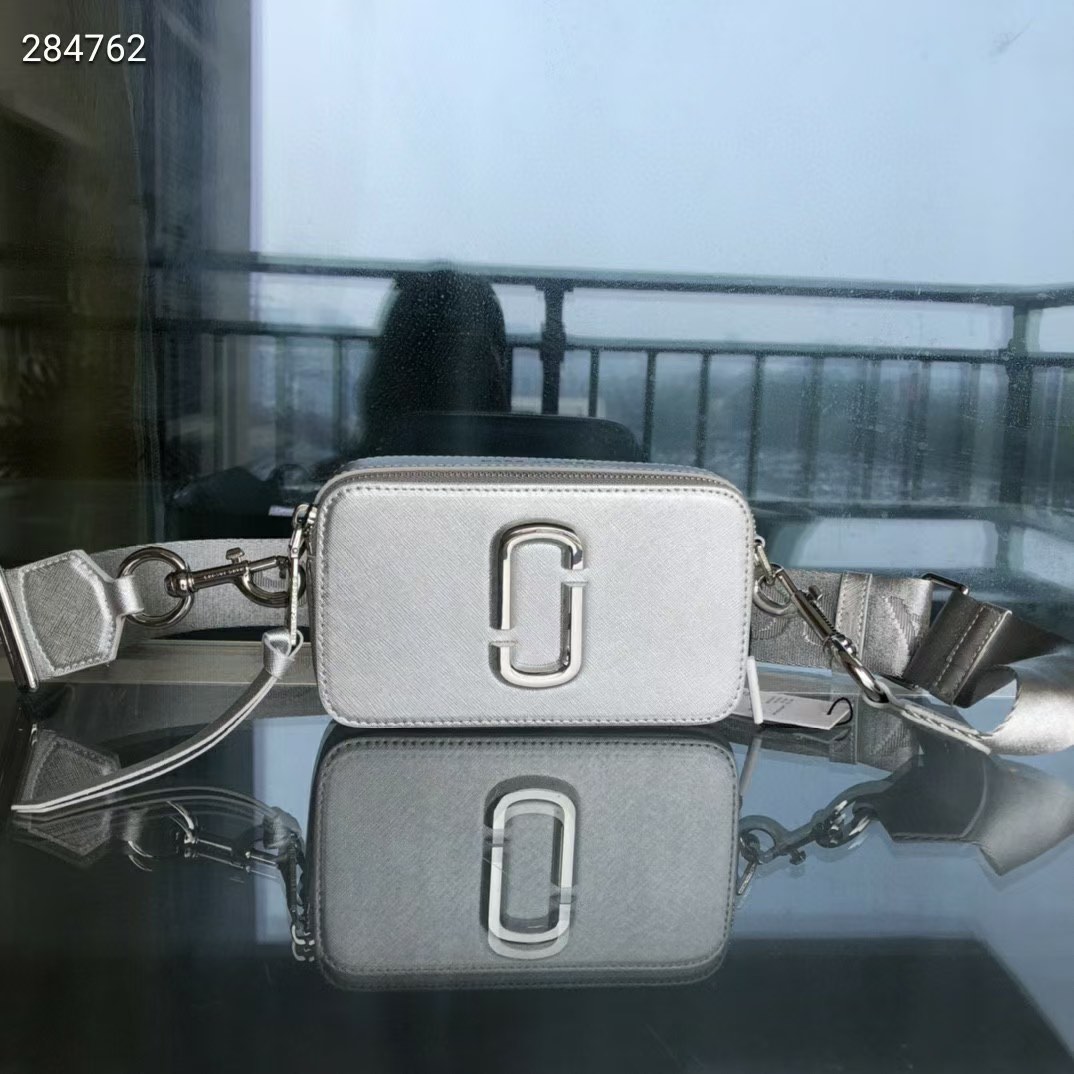 GSS sale Marc Jacob Snapshot Bag silver sling camera bag instock